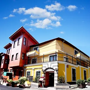 4* Otel Garden House